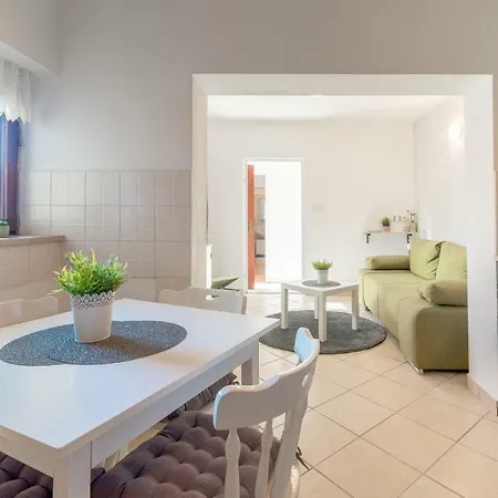 Mediterranean House By The Апартаменты *