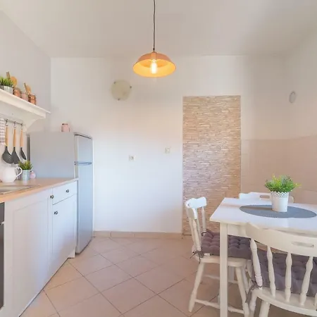 Апартаменты Mediterranean House By The